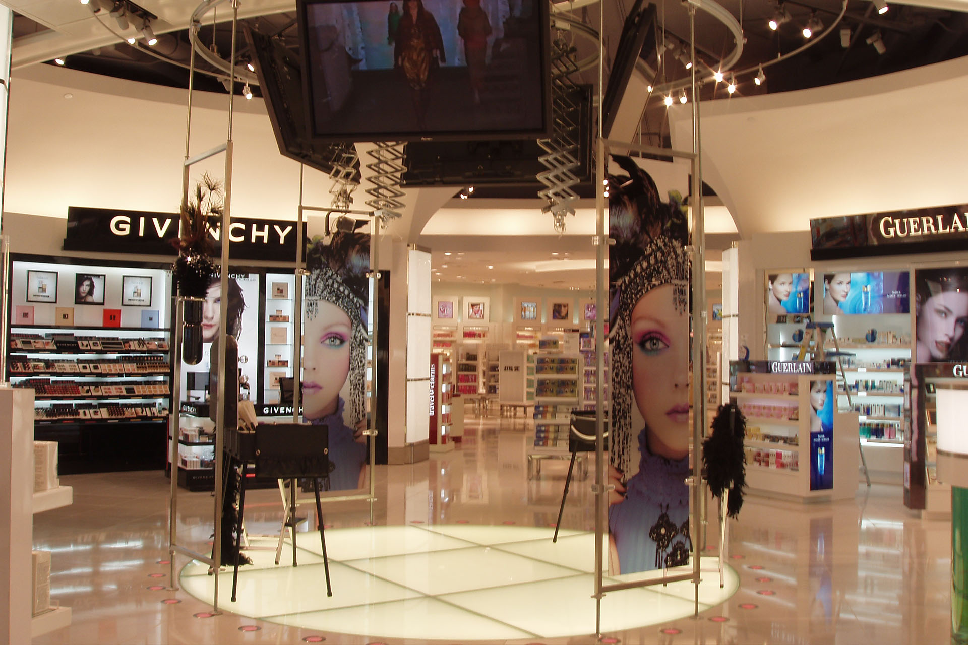 GlassWalk structural glass system